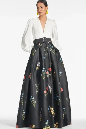 Clearance Zoe Gown - Off White/Noir Bouquet Winter | Ball Gowns